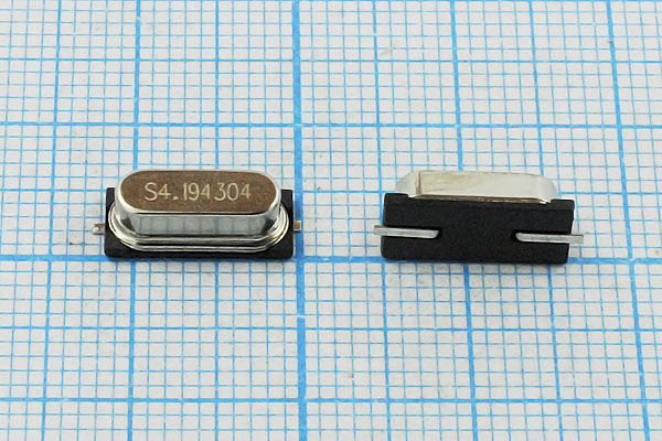 4194,304 \SMD49S4\30\ 20\ 20/-20~70C\49S-SMD\1Г (S